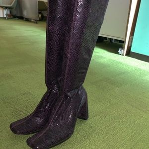 Purple snakeskin boots NWOT
